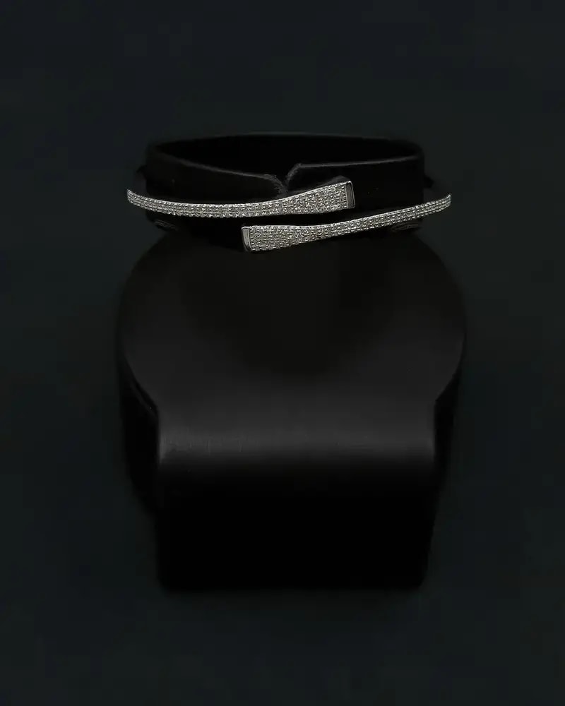 Bracelet and ring with an open design