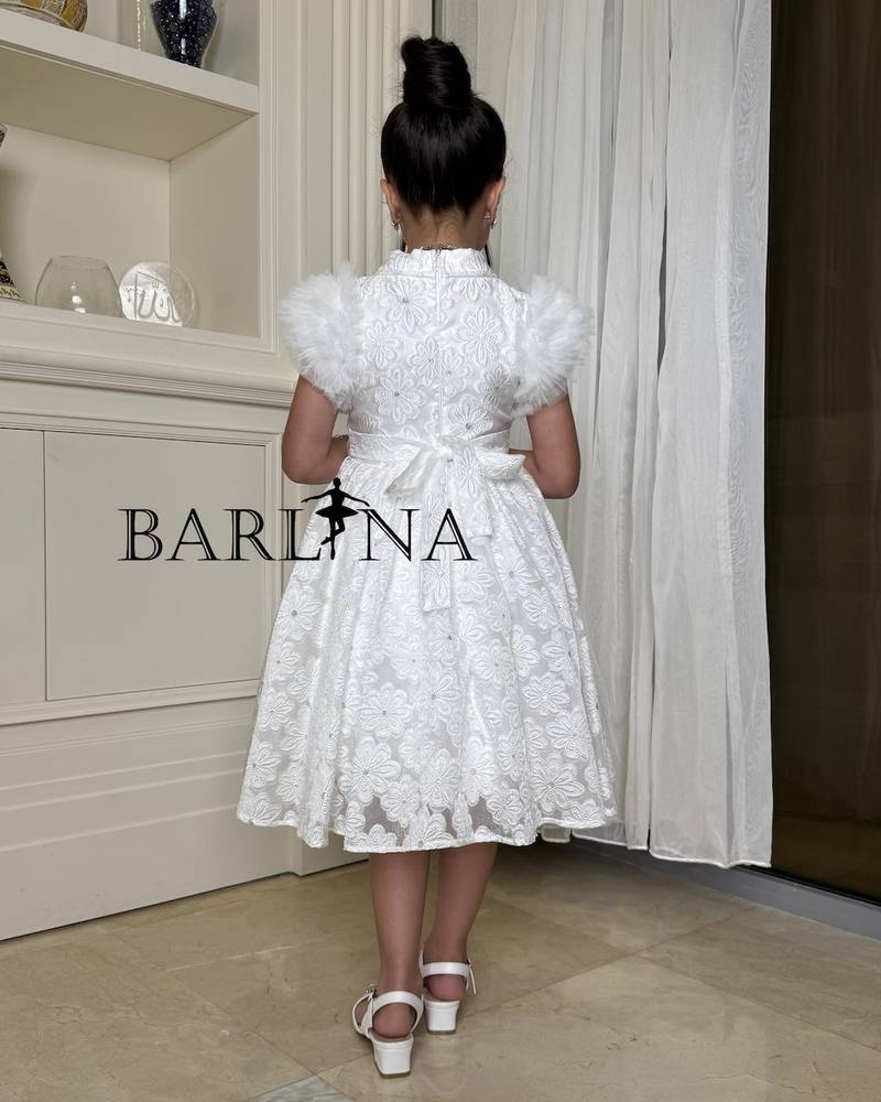 Girls' white dress with floral fabric
