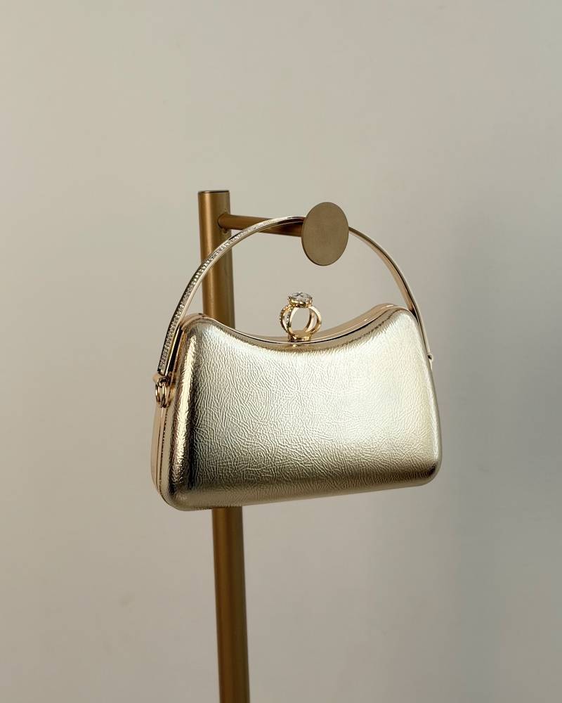 Women's leather bag with a classic design