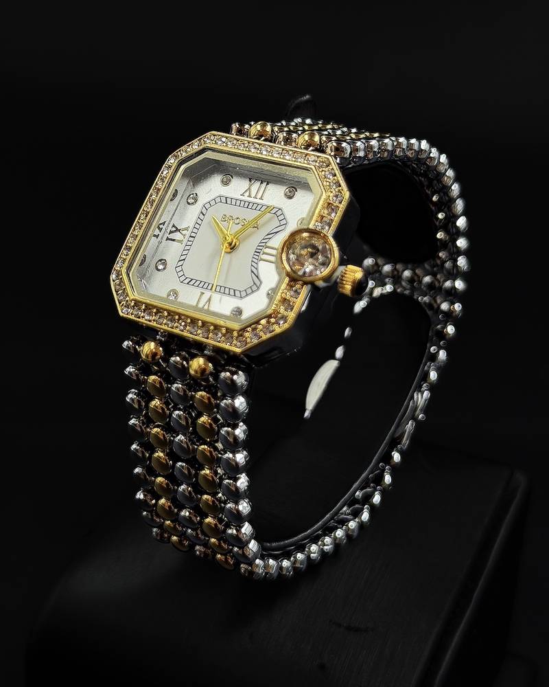 Women's watch with a bezel studded with sparkling beads