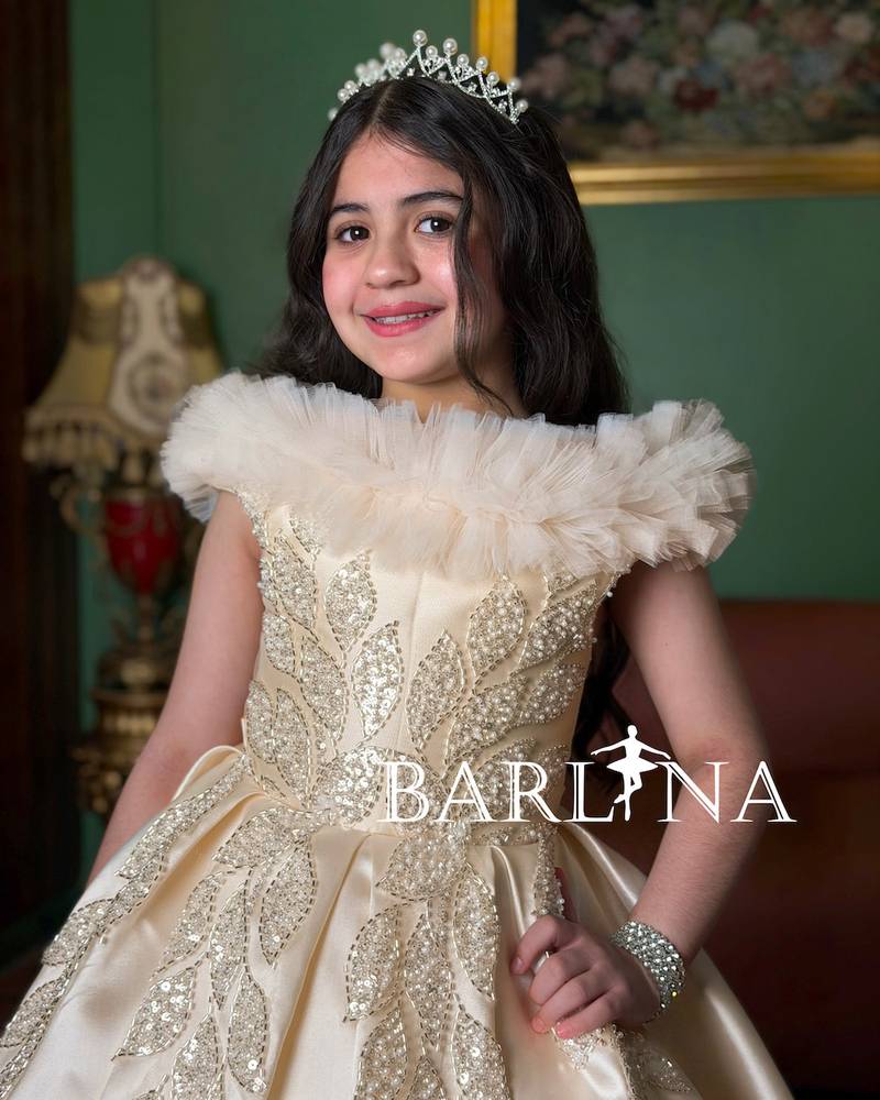 Girls' beige evening dress with a tulle-trimmed collar