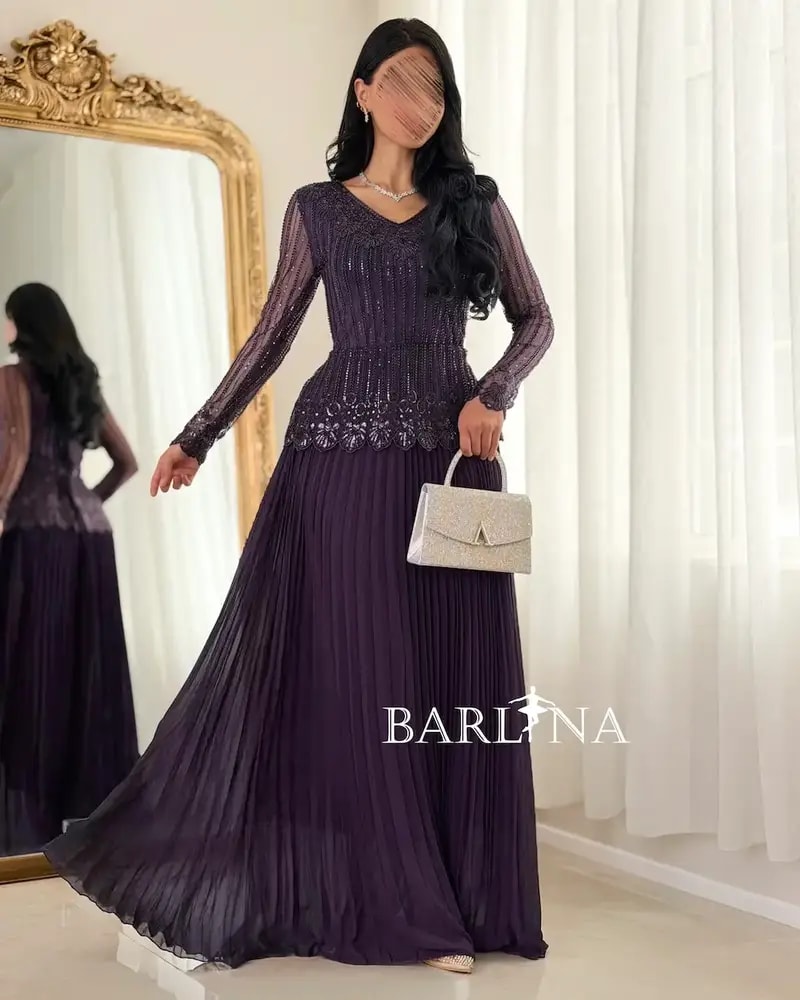 Luxurious dress with elegant sheer sleeves