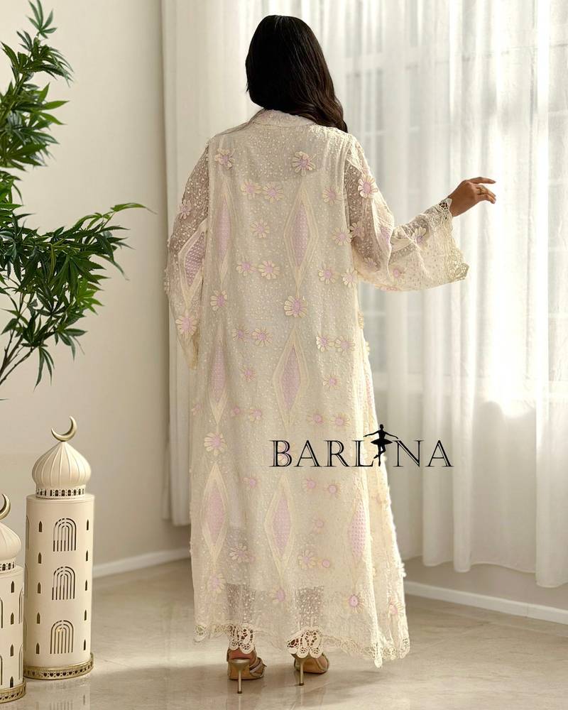 Off-white jalabiya with delicate lace trim