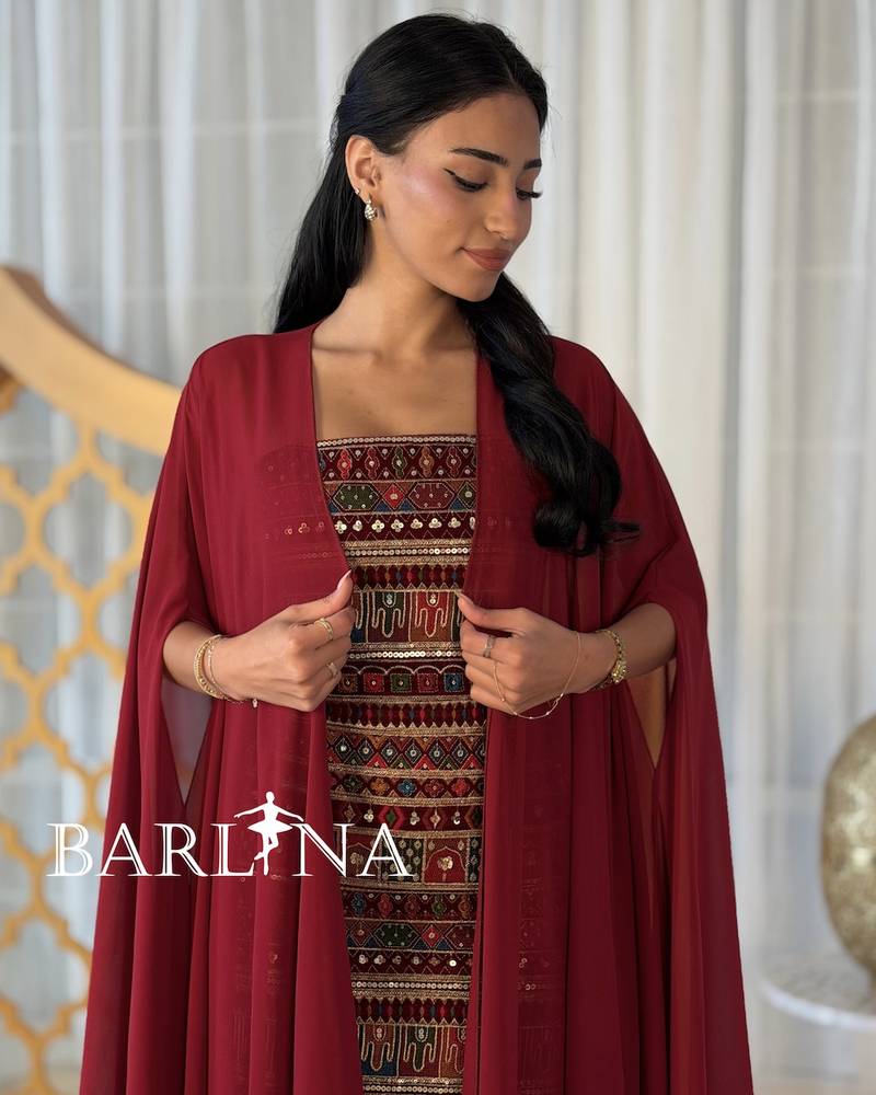 Long jalabiya with a luxurious traditional pattern