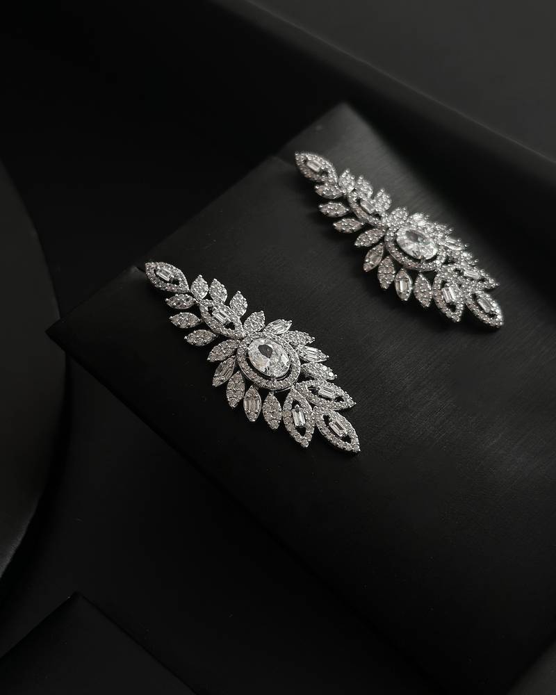 Intertwined Leaves and Branches Accessory Set