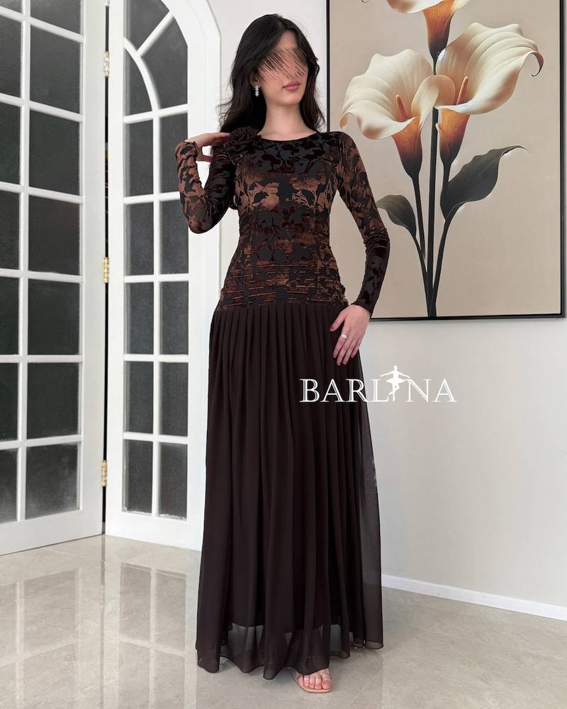 Elegant brown dress with a corset-style top