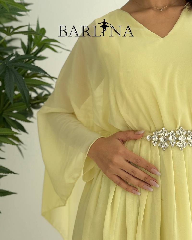 Lemon yellow loose-fitting dress