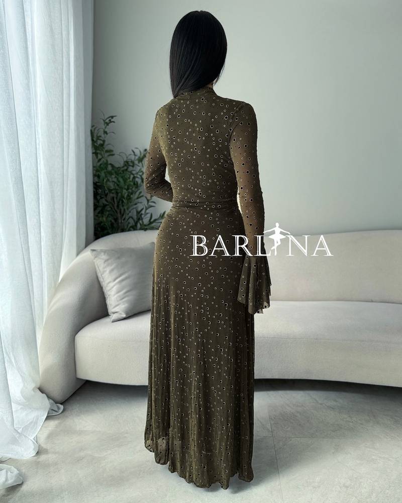 Long dark olive dress with a central knot