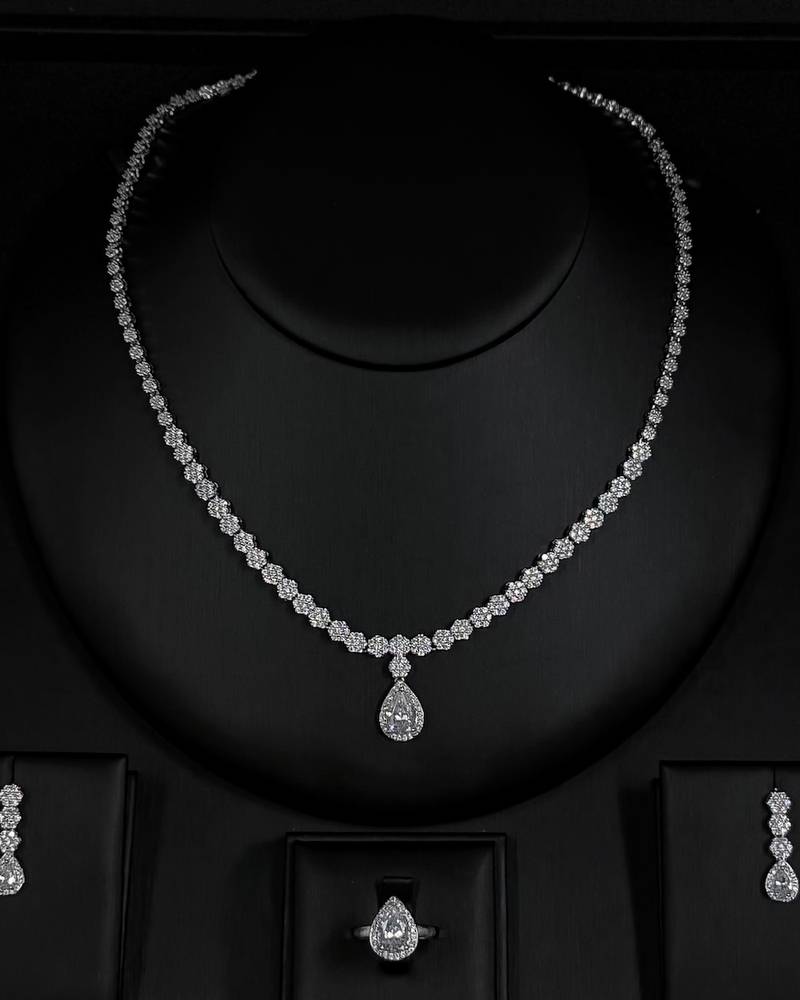  A delicate accessory set with a geometric design