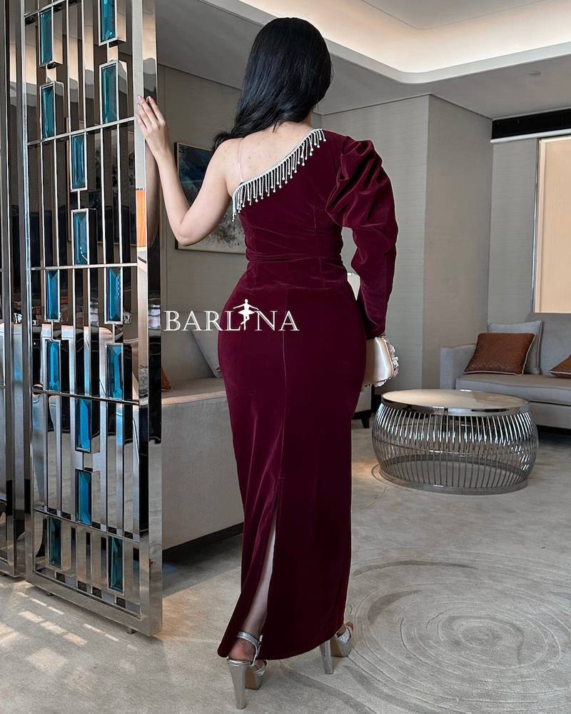 Oudi velvet dress with crystal details