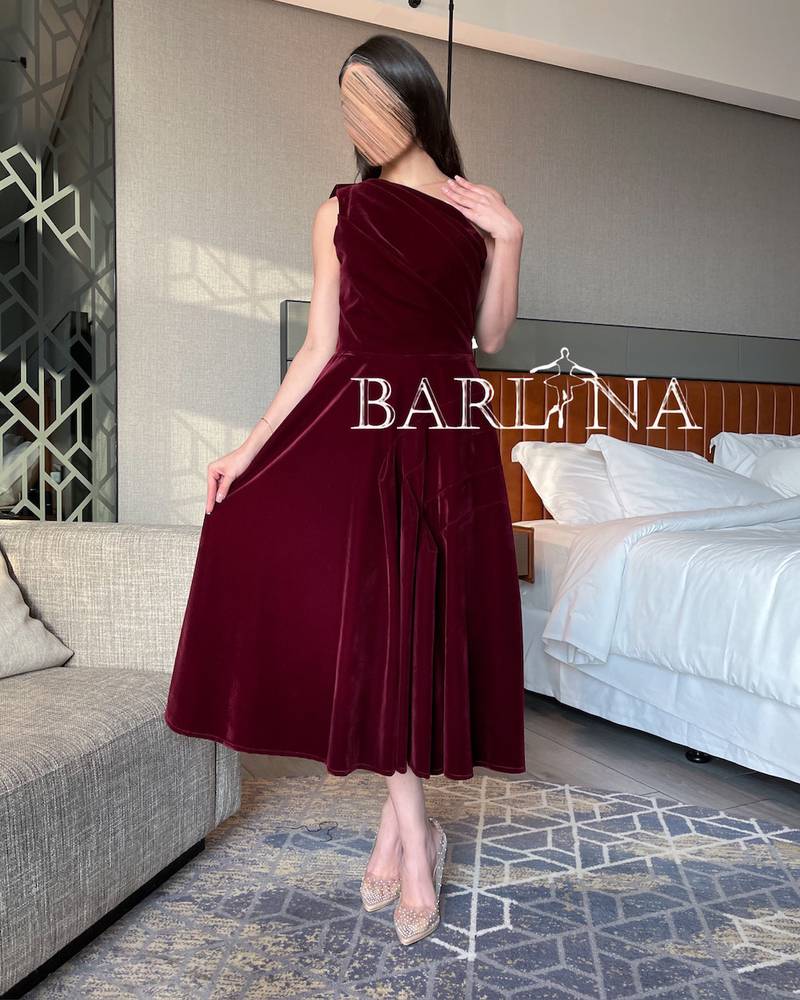 One Shoulder midi oudi Dress