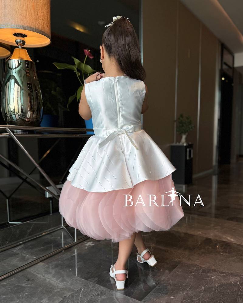 Girls' white dress with pink details