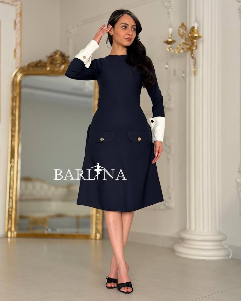 Classic short dress with long sleeves