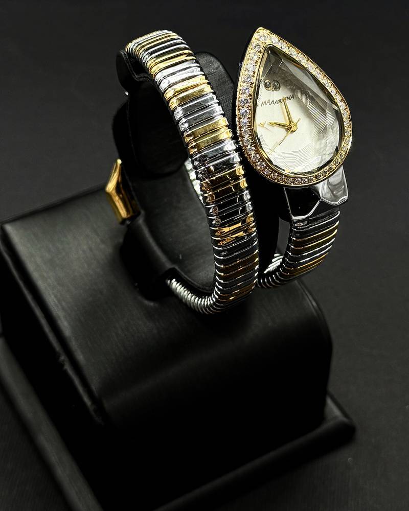 Teardrop-shaped wristwatch with a luxurious bezel