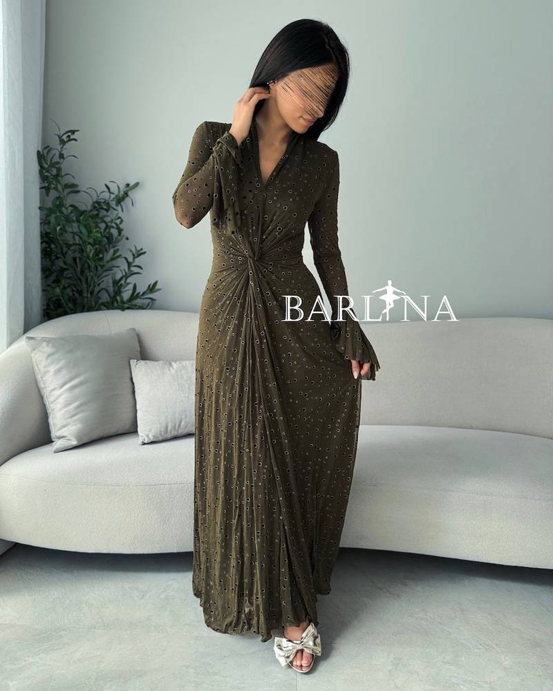 Long dark olive dress with a central knot