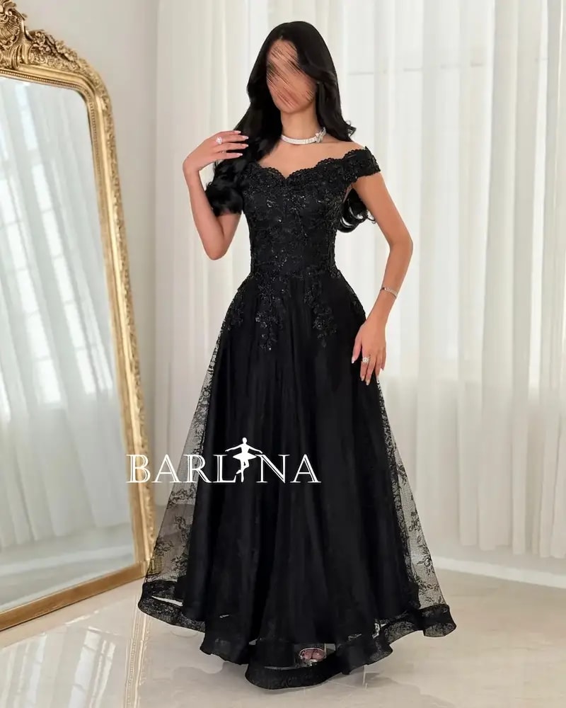 Black evening dress with lace fabric
