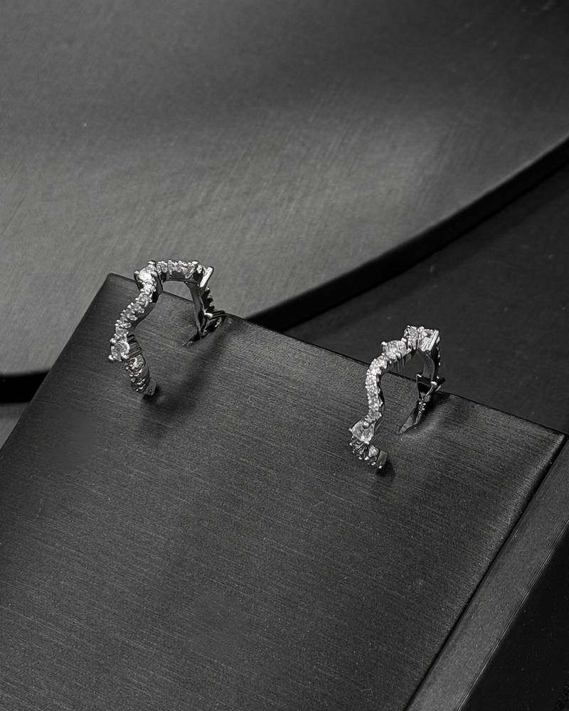 طقم اكسسوار ناعم بتصميم منحني