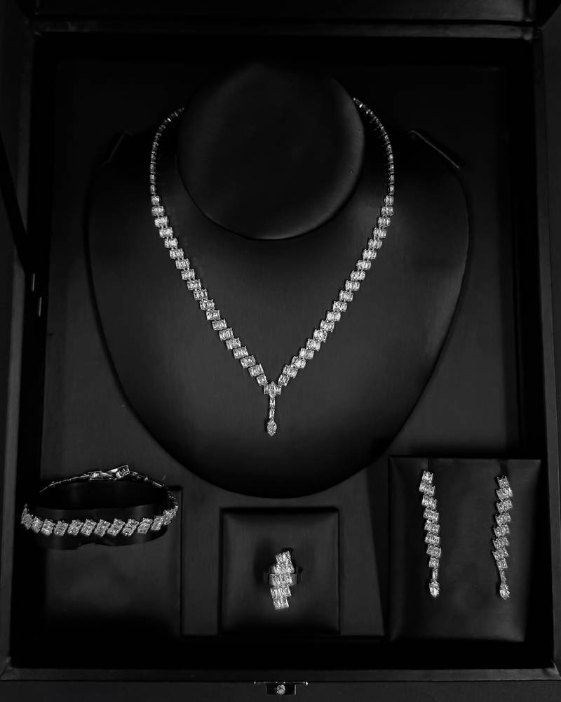 Luxury accessory set with a modern geometric design
