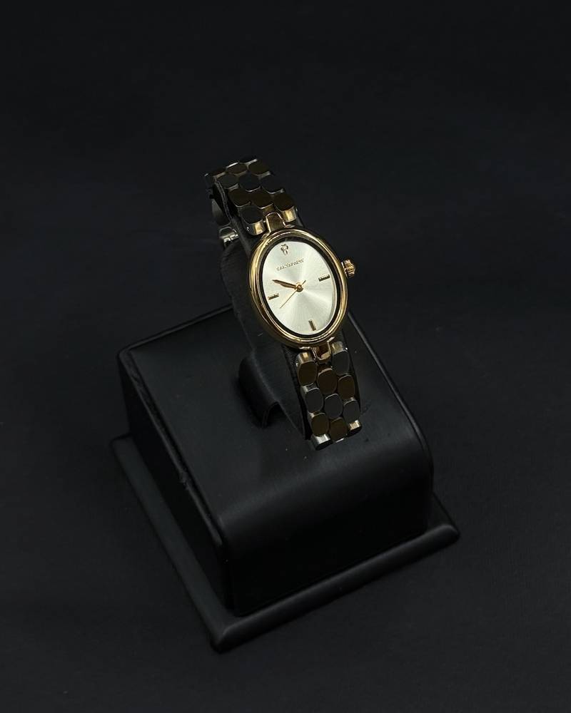 Elegant women's watch with an oval design