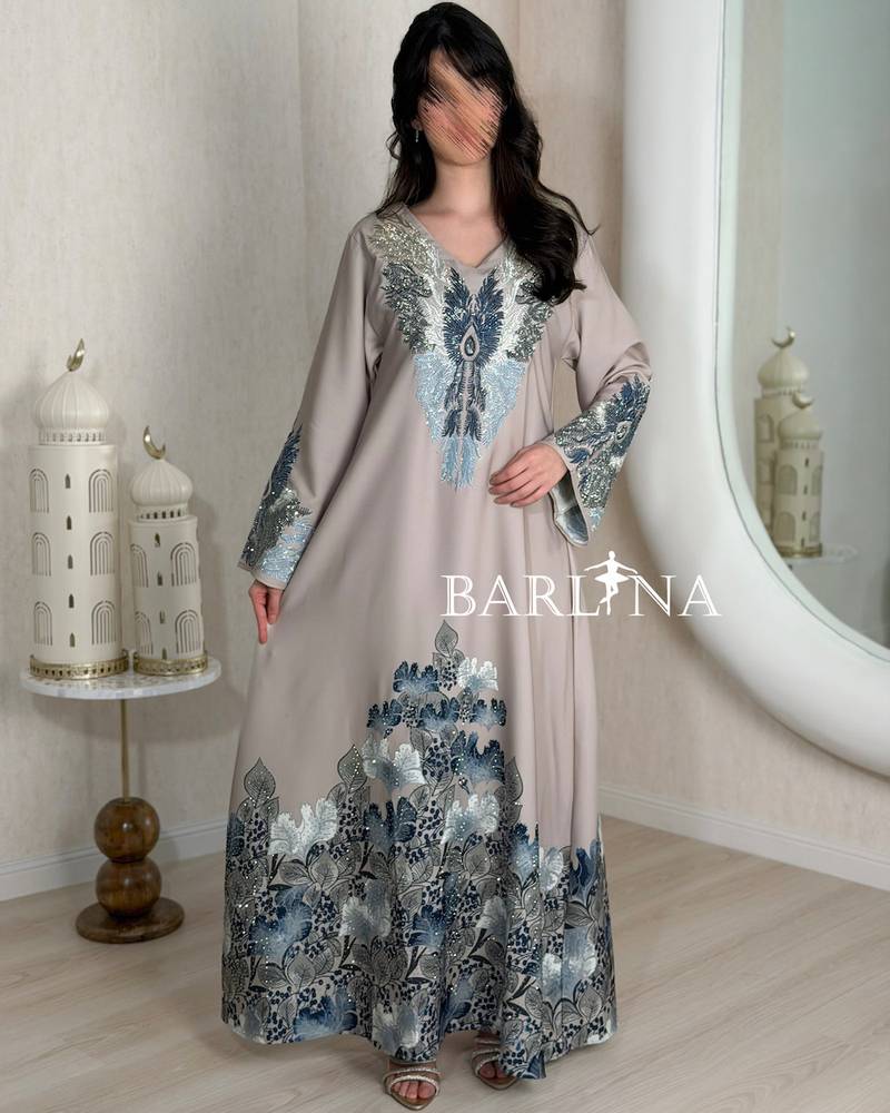 Elegant gray jalabiya embroidered with floral prints