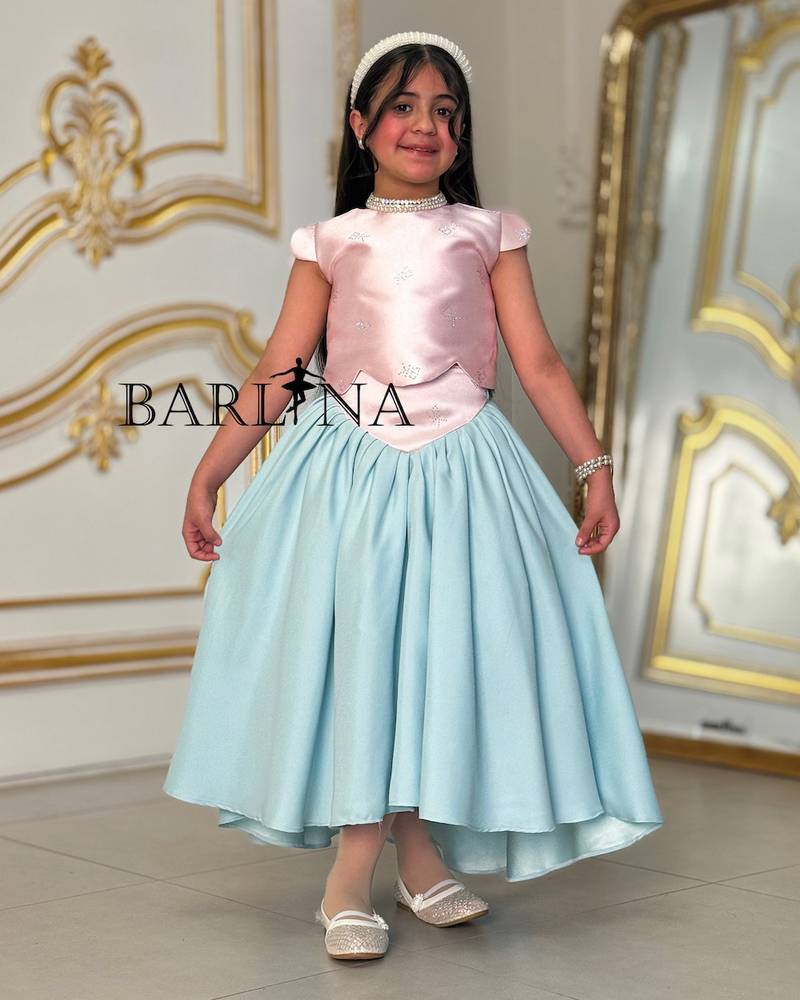Girls' blue and pink shiny dress with elegant details