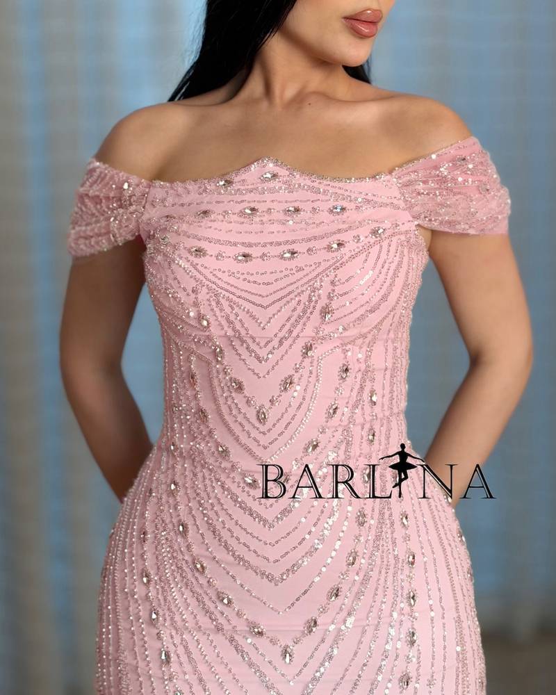 Long pink evening dress with a straight cut