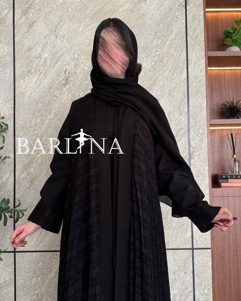 Black cloche abaya with flowing pleats