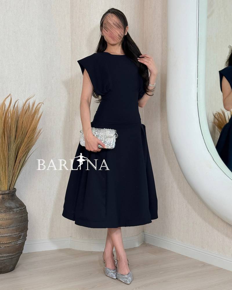Soft Navy blue midi dress with prominent shoulders