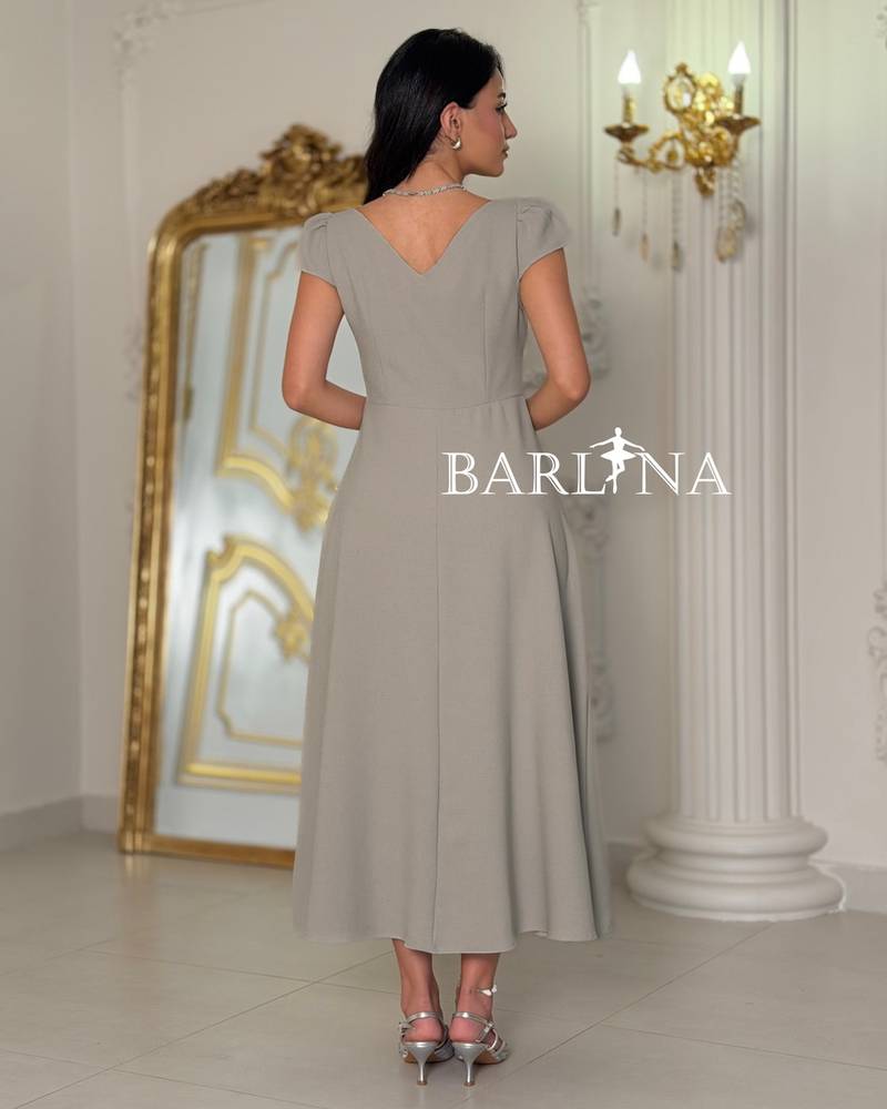 Gray midi dress decorated with rose embroidery
