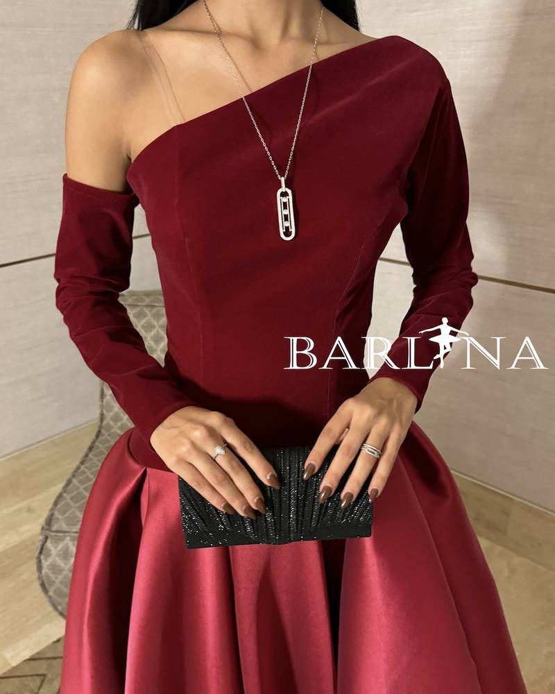 Burgundy velvet puffy evening dress