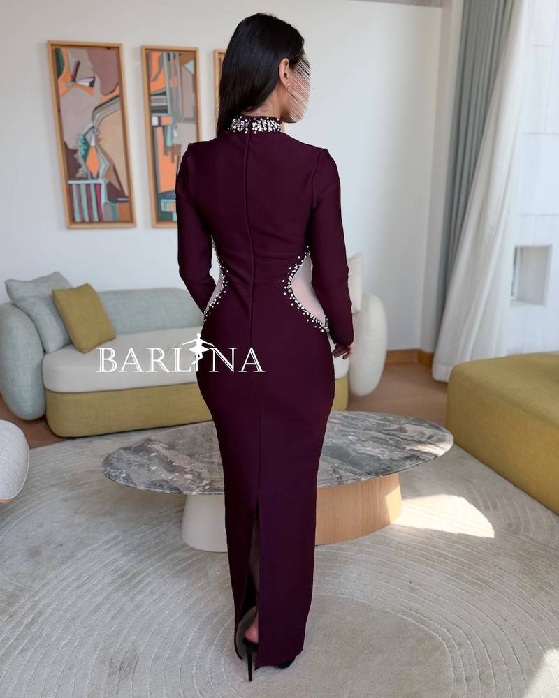 Dress with embroidered collar and sides