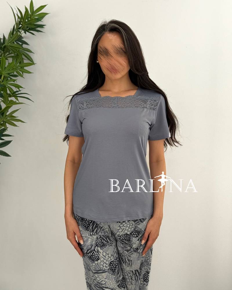 Comfortable pajamas with floral pants and lace at the chest