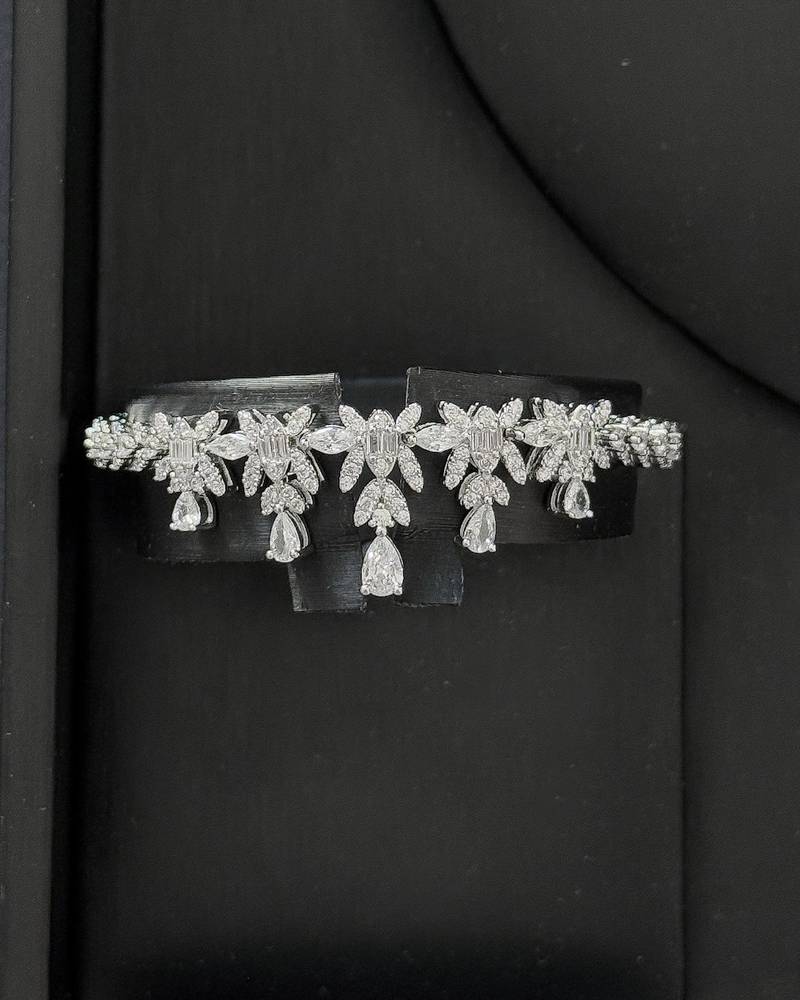 Leaf Design Accessory Set