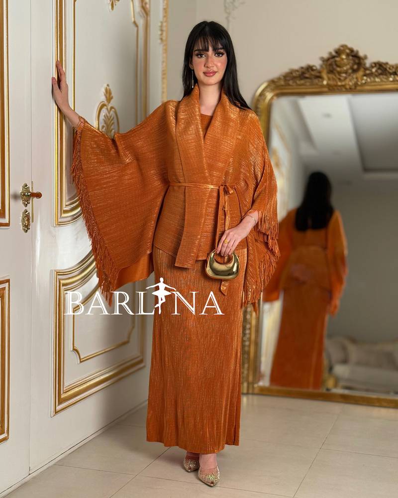 Elegant orange dress with a straight cut