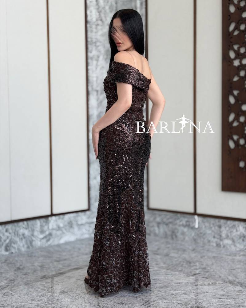 Brown one-shoulder embroidered evening dress