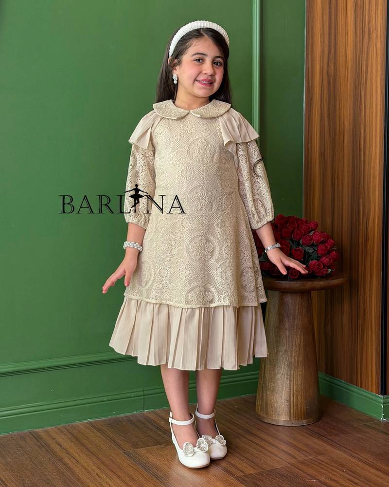 Girls' lace dress with pleated hem