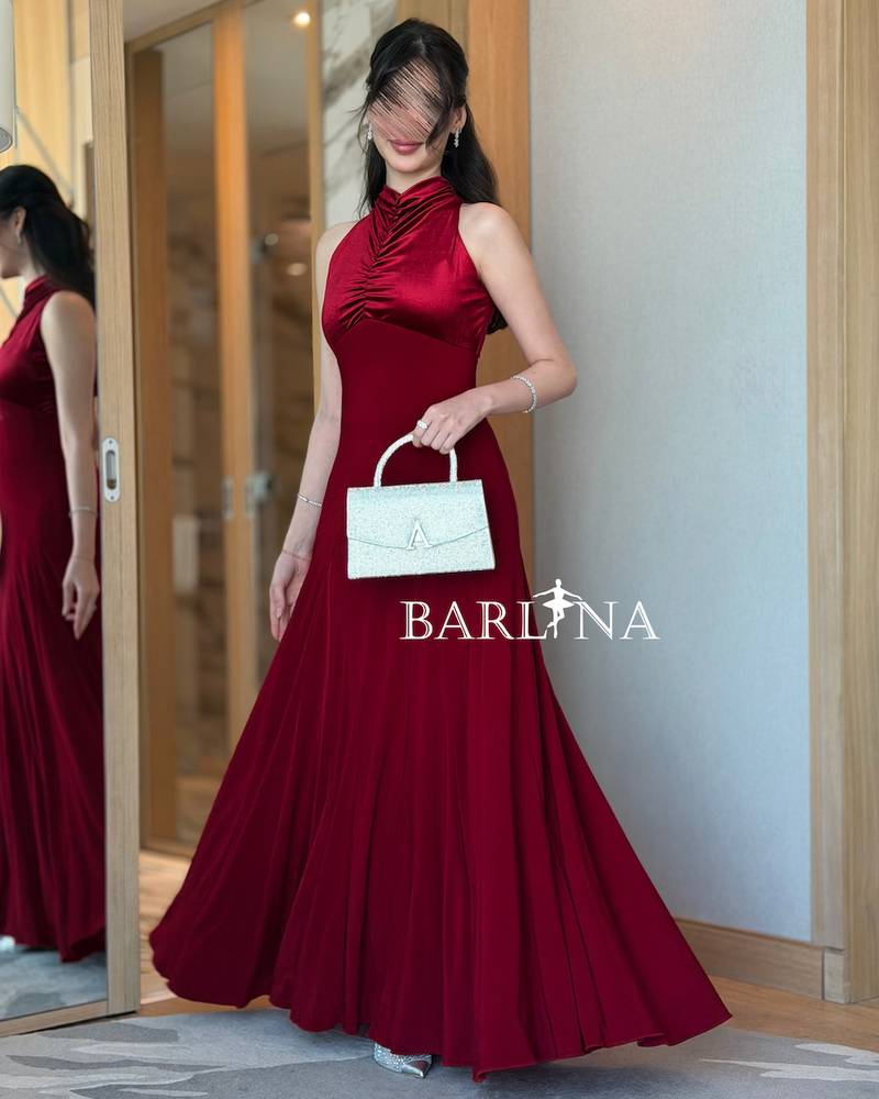 Elegant red dress with a wide skirt