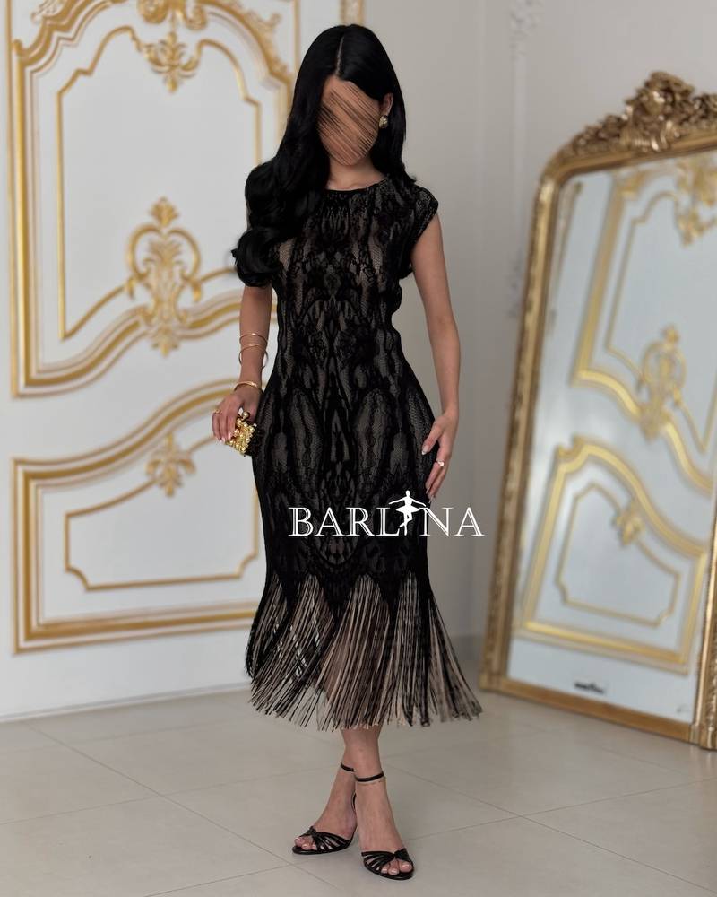 Elegant fringed lace midi dress