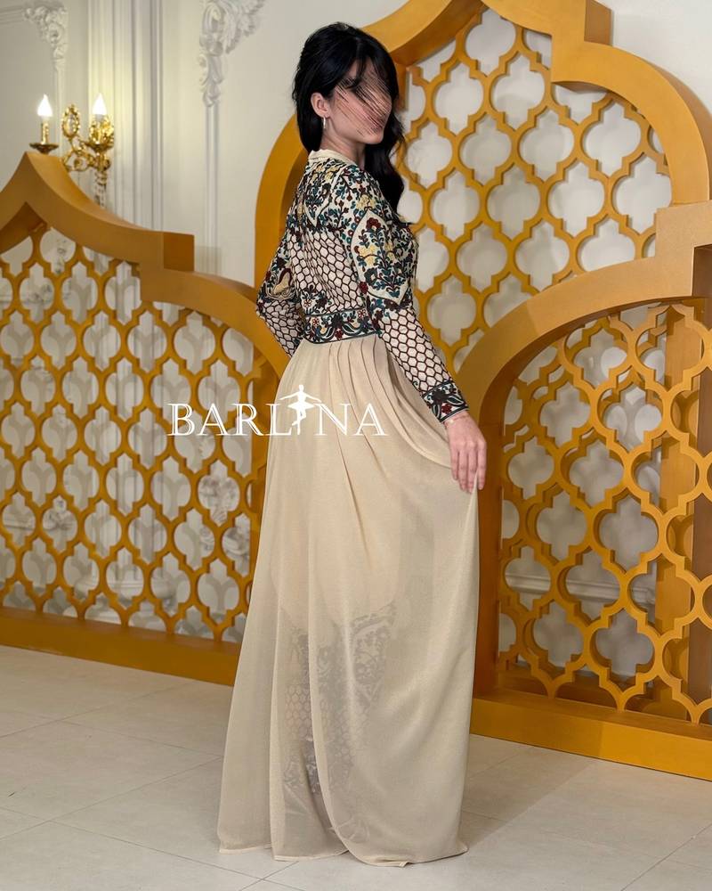 Fusion tunic jalabiya embroidered in beige