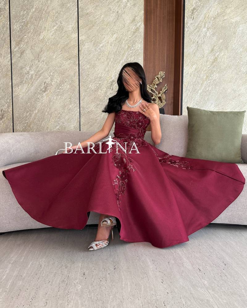 Burgundy midi dress with delicate floral embroidery