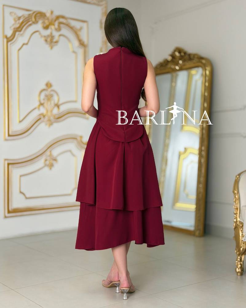 Elegant burgundy layered midi dress