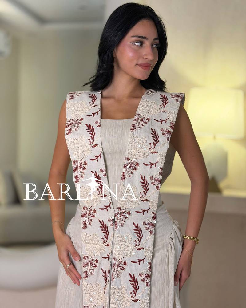 Soft beige jalabiya with an embroidered bodice