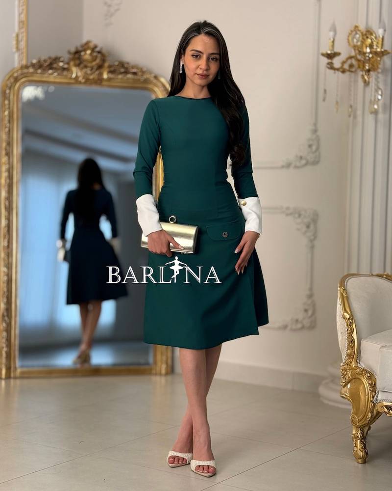 Classic short dress with long sleeves