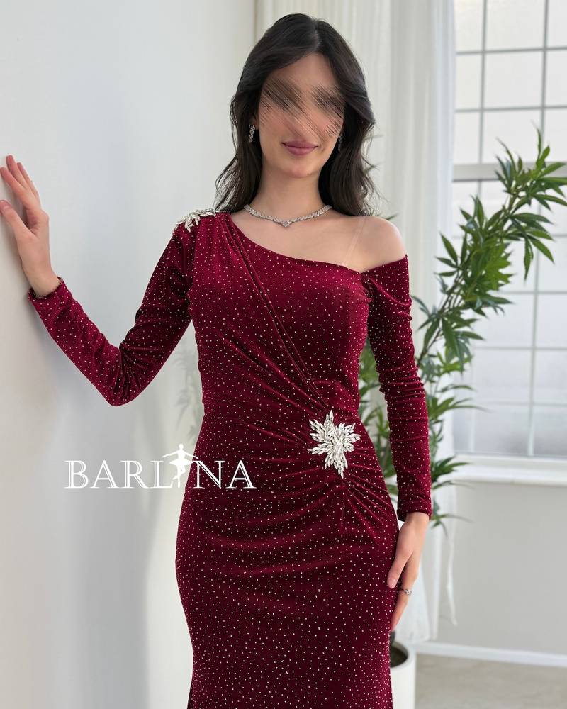 Burgundy velvet dress with crystal embroidery