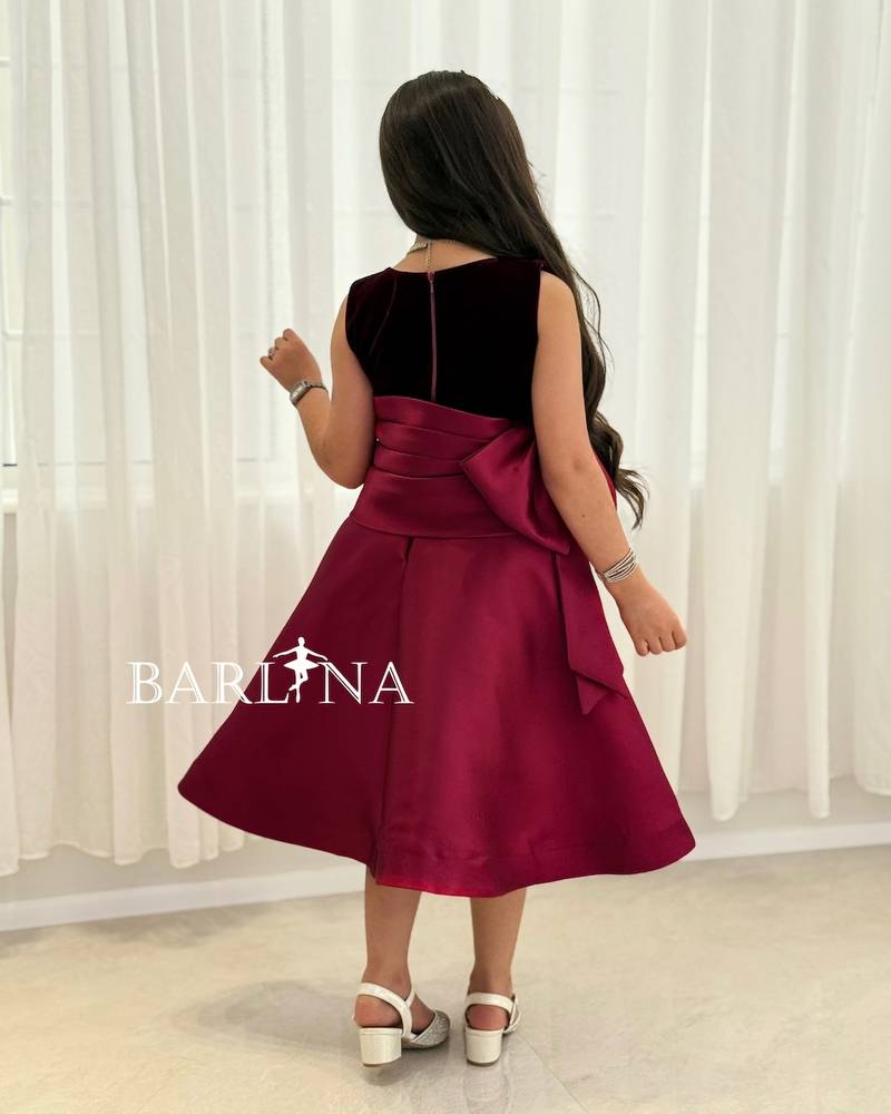 Girls' burgundy dress with a classic wide belt