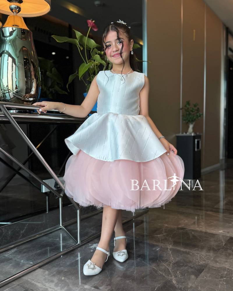 Girls' white dress with pink details