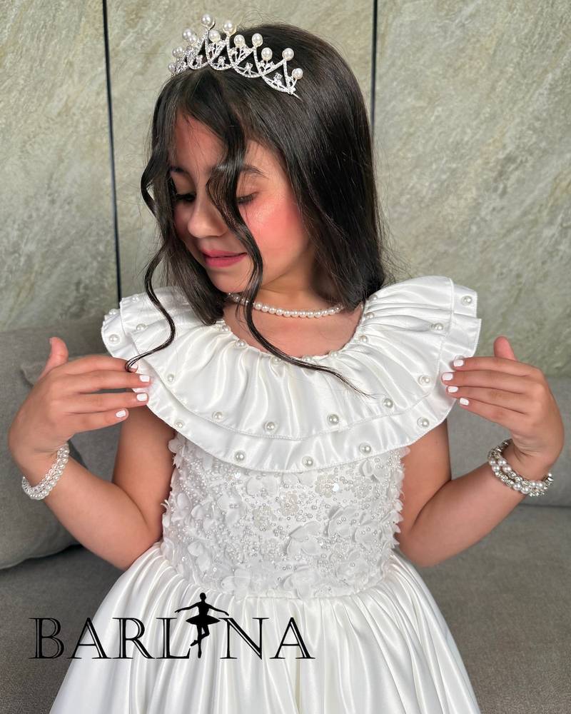 Girls' white evening dress with ruffle collar