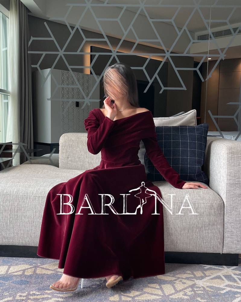 Elegant burgundy velvet dress