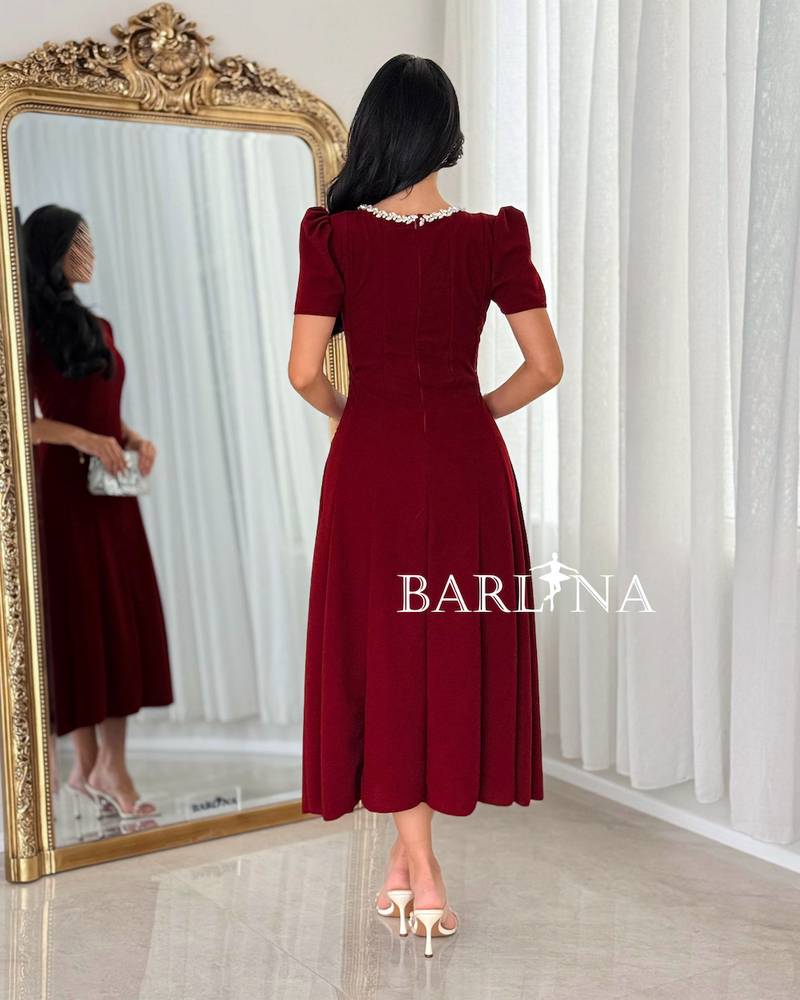 A soft dress with a sophisticated classic cut.