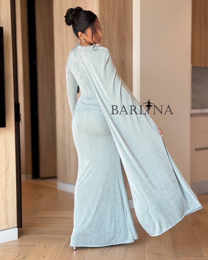 Elegant dress with a slanted shoulder and a long side cape